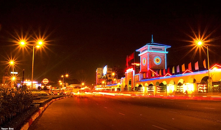 Programme Hô Chi Minh-Ville 100 choses intéressantes